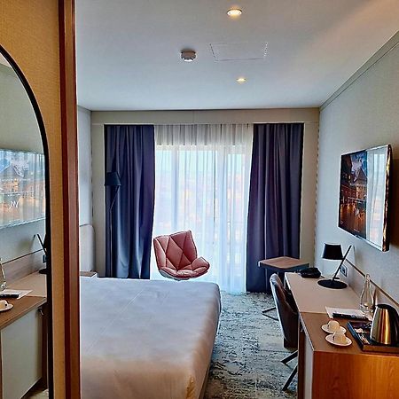 Mercure Sibiu Arsenal Hotel Bagian luar foto