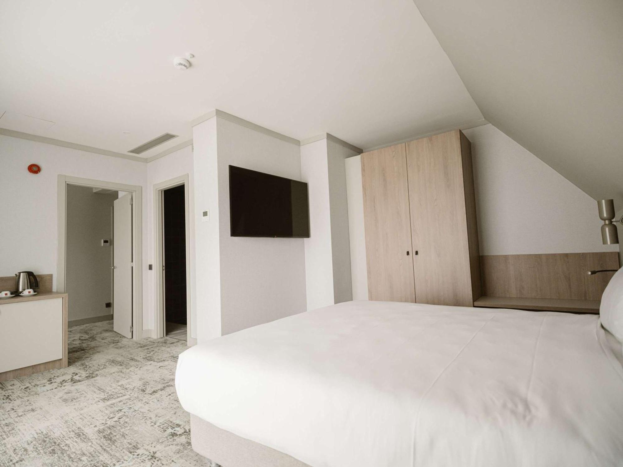 Mercure Sibiu Arsenal Hotel Bagian luar foto